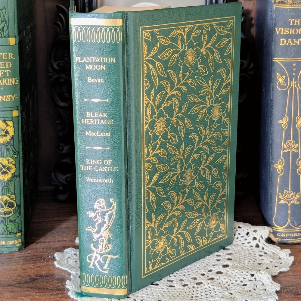VINTAGE Hardcover Romance Treasury collection Green and Gold Book
